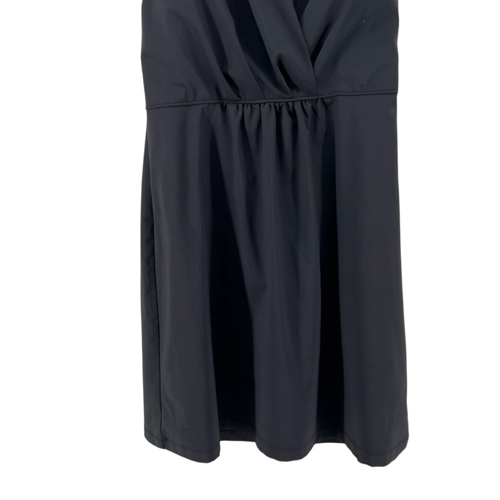 Athleta Go Anywhere Halter Dress Sz 8 Black Built In Bra  Featherweight Stretch - Picture 5 of 16